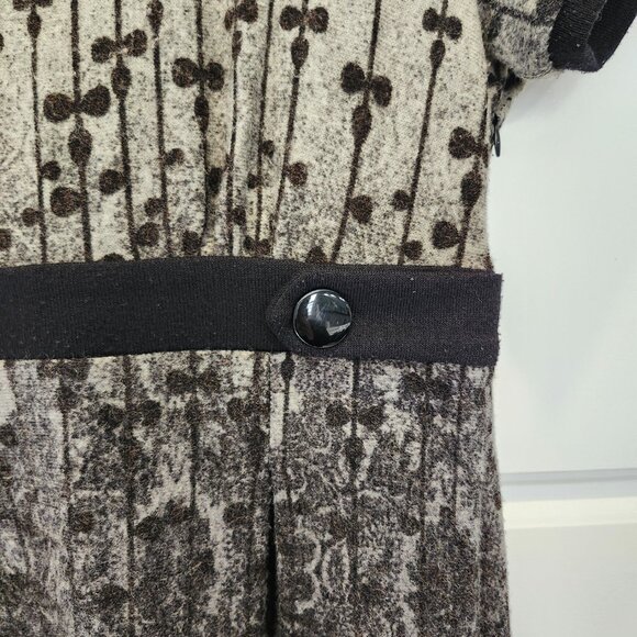 Lavand. Dress - Size M - Picture 3 of 8